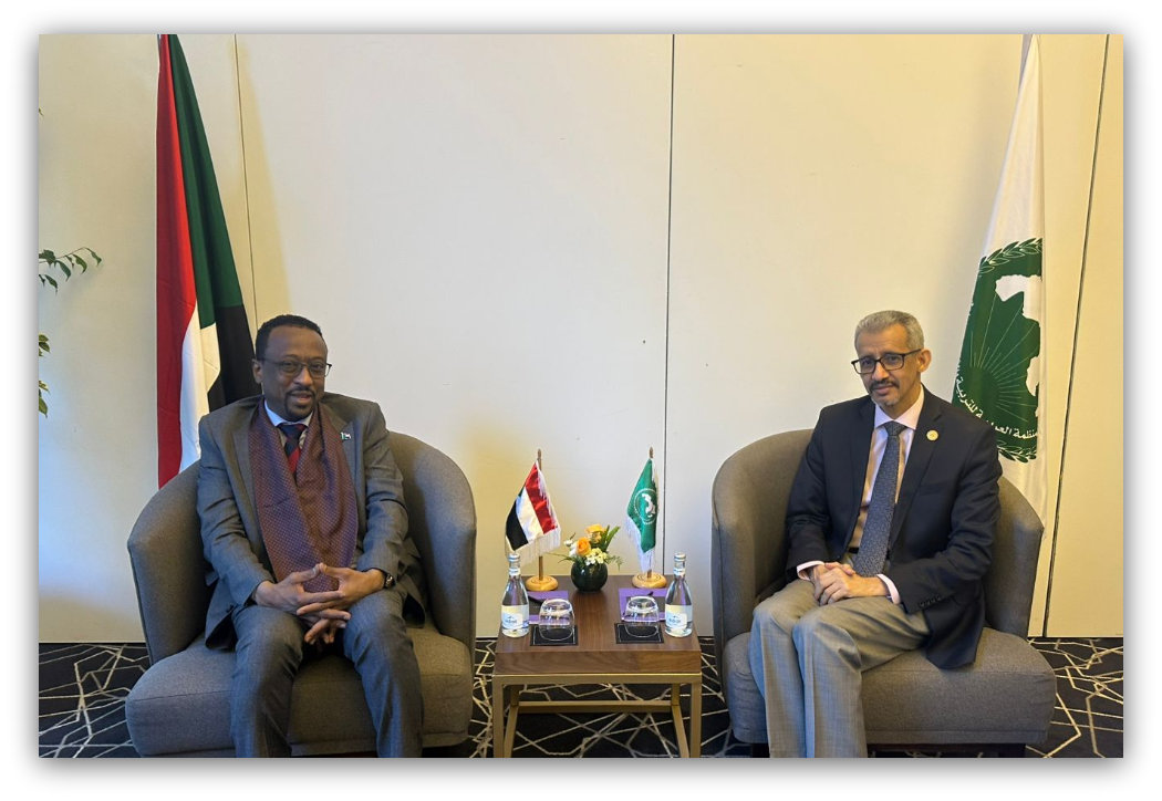 المدير العام للألكسو يلتقي وزير الثقافة والإعلام بجمهورية السودان 