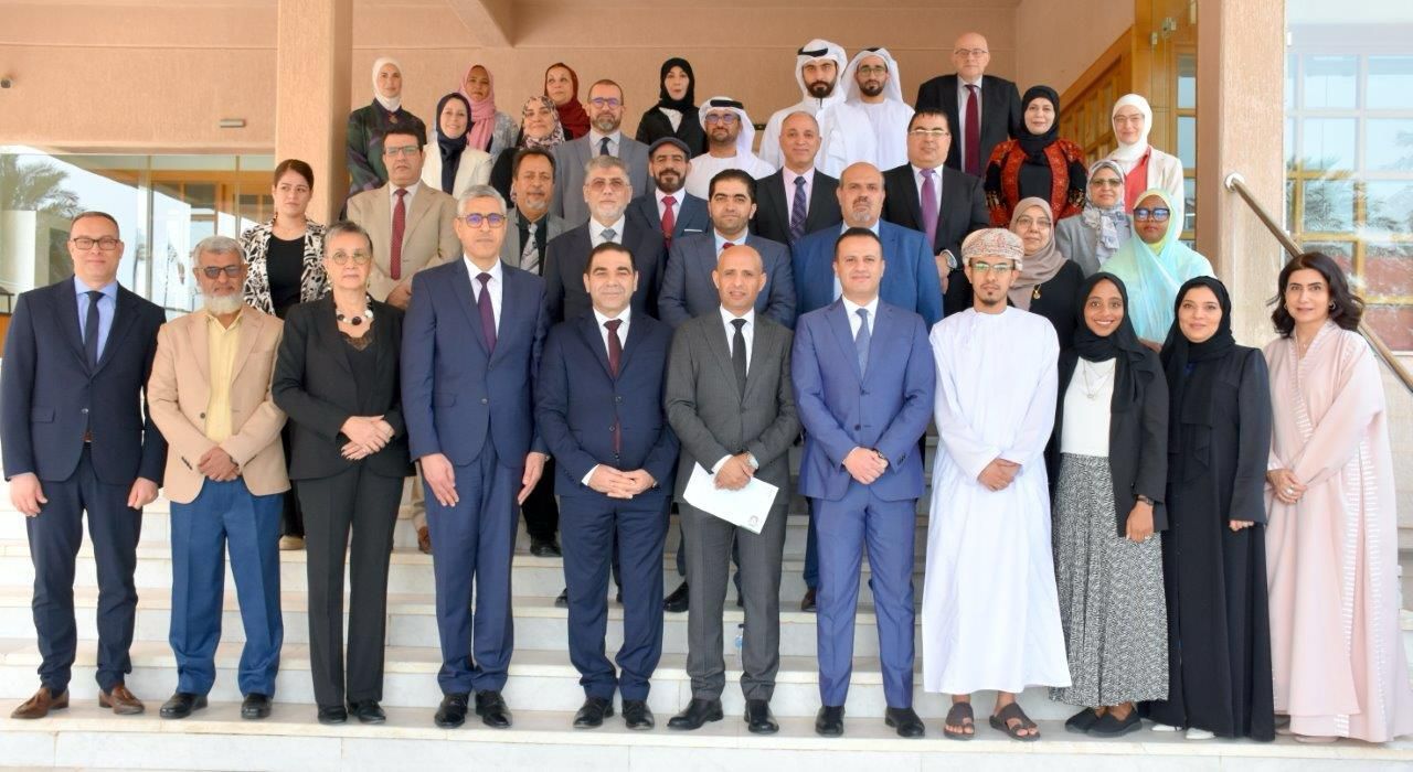 الألكسو تُنفذ برنامج "اليقظة الصحية وجودة الهواء والمعالجة المستدامة للنفايات الطبية والخطرة" بدولة الكويت