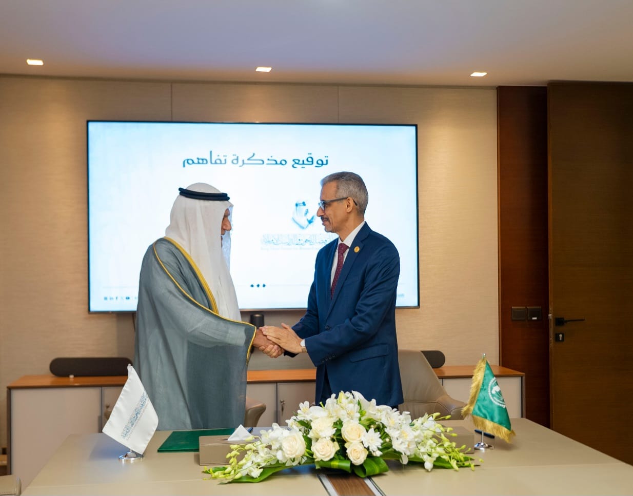 صاحب السمو الملكي الأمير تركي الفيصل يستقبل المدير العام للألكسو