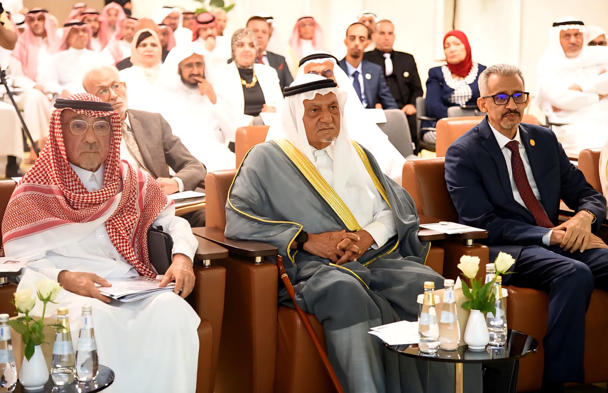 المدير العام للألكسو يشارك في يوم المخطوط العربي