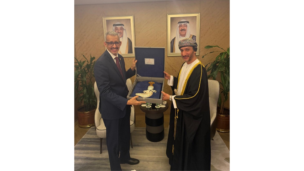 المدير العام للألكسو يلتقي وزير الثقافة والرياضة والشباب العُماني