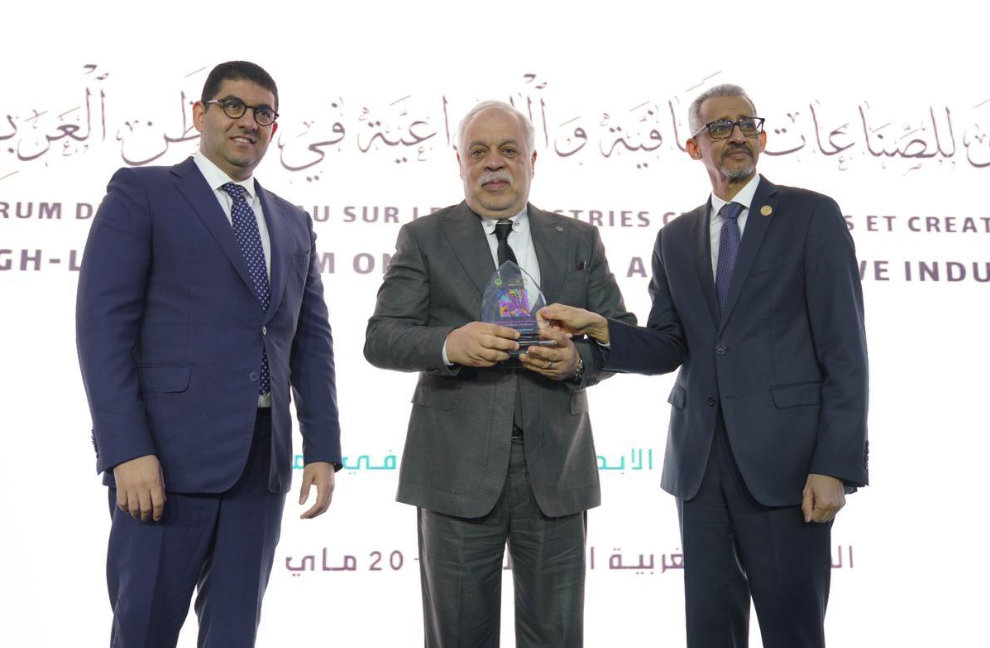 Le Directeur Général de l'ALECSO rend hommage au Président du Syndicat des Artistes Egyptiens