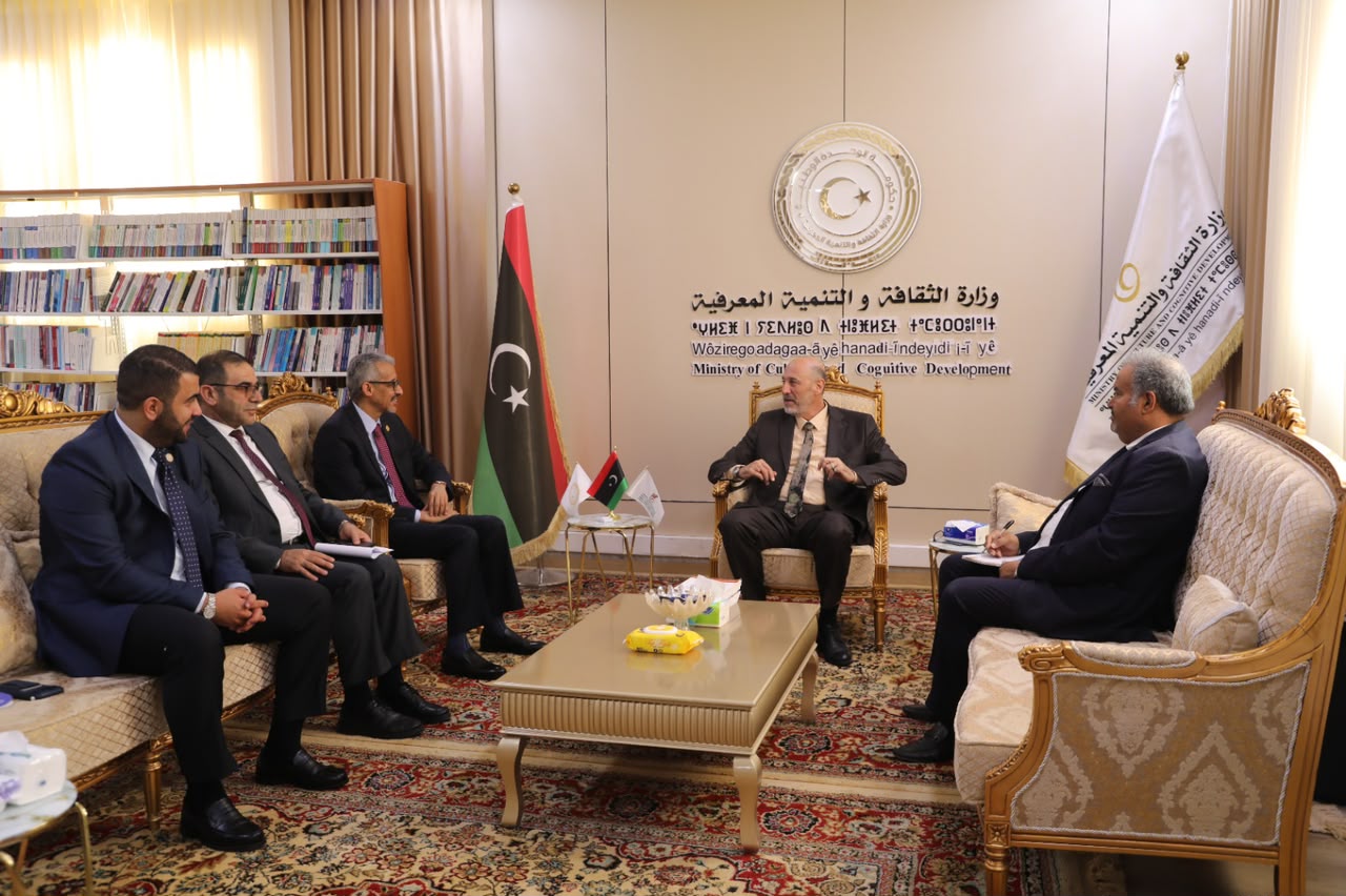 Le Ministre Libyen de la Culture reçoit le Directeur Général de l'ALECSO et la Délégation qui l'Accompagne