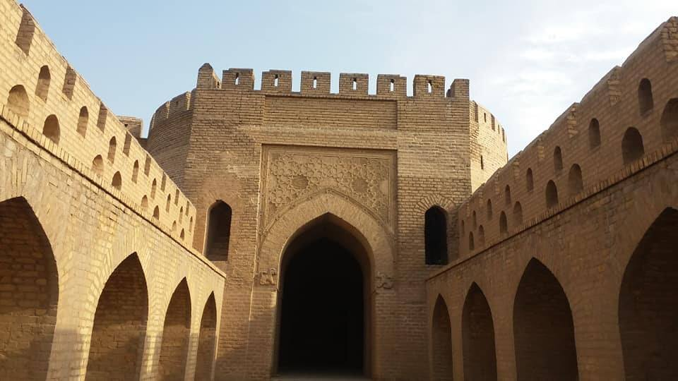 الباب الوسطاني